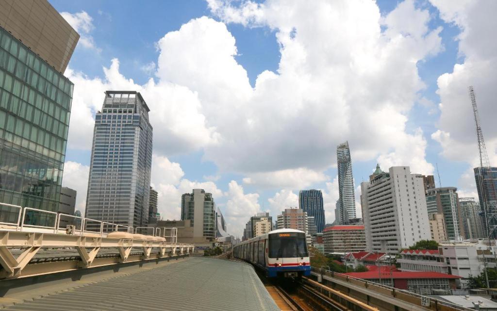 Silom Studios Bangkok Eksteriør bilde