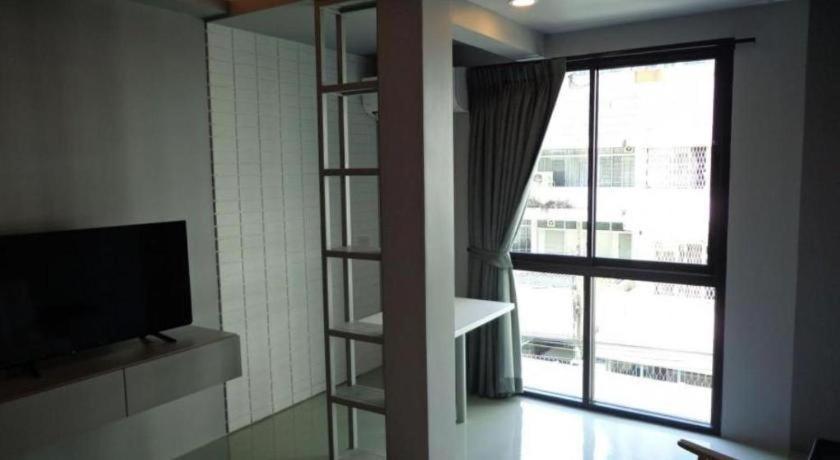 Silom Studios Bangkok Eksteriør bilde